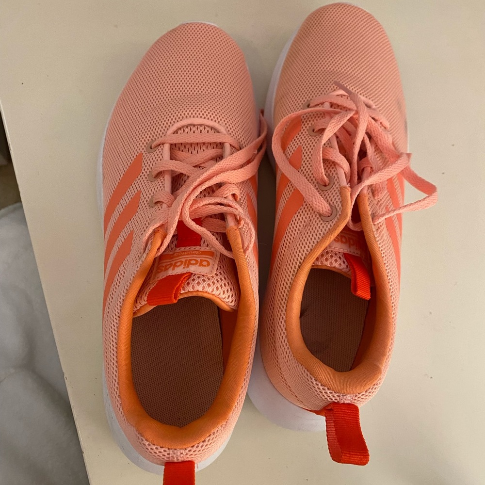 Adidas cloudfoam tennis shoes